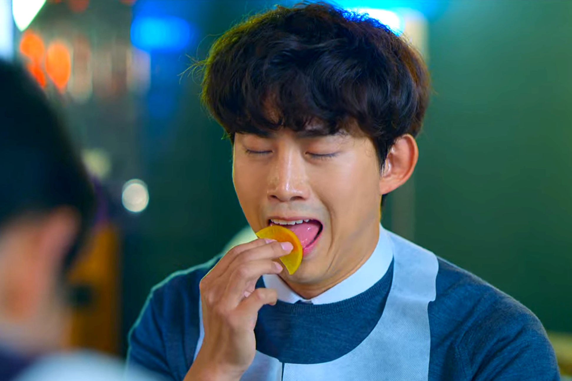 Taecyeon eating jjamppong in the k-drama Vincenzo